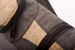 CUEL Billard-Köcher Suede Brown (2020) 2/2 Für Pool-Billard-Queues, Aus Kunst-Wildleder, Mit Schultergurt, Tragegriff Und Zwei Seitentaschen Für Billardzubehör 8 CUEL Billard-Köcher Suede Brown (2020) 2/2 Für Pool-Billard-Queues, Aus Kunst-Wildleder, Mit Schultergurt, Tragegriff Und Zwei Seitentaschen Für Billardzubehör -Billardladen case suede brown 2020 22 for pool billiard cues3