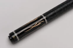 Demon DF1-002 Billard-Queue Für Poolbillard, 2-teilig, Mit Qualitäts-Klebeleder, Vollholz-Oberteil, Leinen-Griffband Inkl. Gewindeschoner -Billardladen demon df1 002 pool billard queue 2 teilig mit klebeleder4