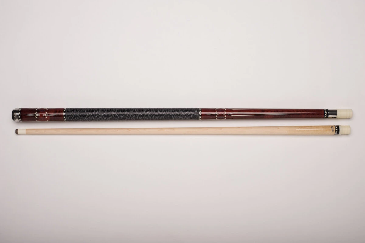 MIT MF1-017 Pool-Billard-Queue, 2-teilig, Mit Klebeleder, Vollholz-Oberteil, Leinen-Griffband, Inkl. Gewindeschoner 3 MIT MF1-017 Pool-Billard-Queue, 2-teilig, Mit Klebeleder, Vollholz-Oberteil, Leinen-Griffband, Inkl. Gewindeschoner – Bild 3