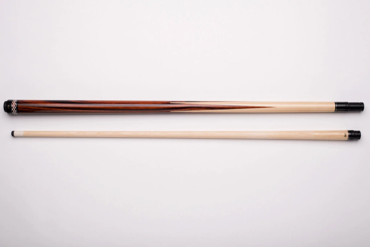 MIT MY4-001 "Sneaky Pete" Pool-Billard-Queue, 2-teilig, Mit Einlegearbeiten Und Klebeleder, Vollholz-Oberteil Und Lackiertem Griff Inkl. Gewindeschoner 4 MIT MY4-001 "Sneaky Pete" Pool-Billard-Queue, 2-teilig, Mit Einlegearbeiten Und Klebeleder, Vollholz-Oberteil Und Lackiertem Griff Inkl. Gewindeschoner – Bild 4