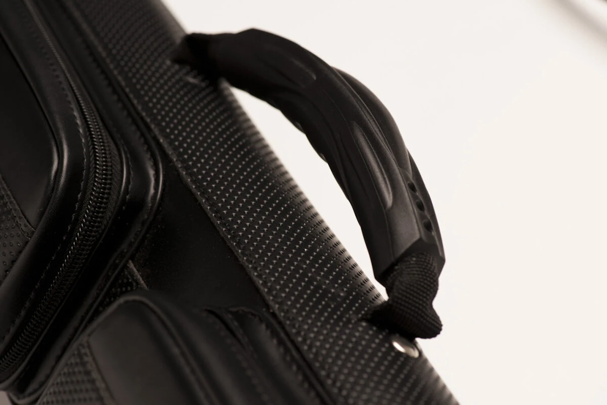 QK-S Billard-Köcher Samurai 2/4 Für Pool-Billard-Queues, Aus Vinyl Und Nylon, Mit Schultergurt, Tragegriff Und Seitentaschen Für Billardzubehör 5 QK-S Billard-Köcher Samurai 2/4 Für Pool-Billard-Queues, Aus Vinyl Und Nylon, Mit Schultergurt, Tragegriff Und Seitentaschen Für Billardzubehör – Bild 5