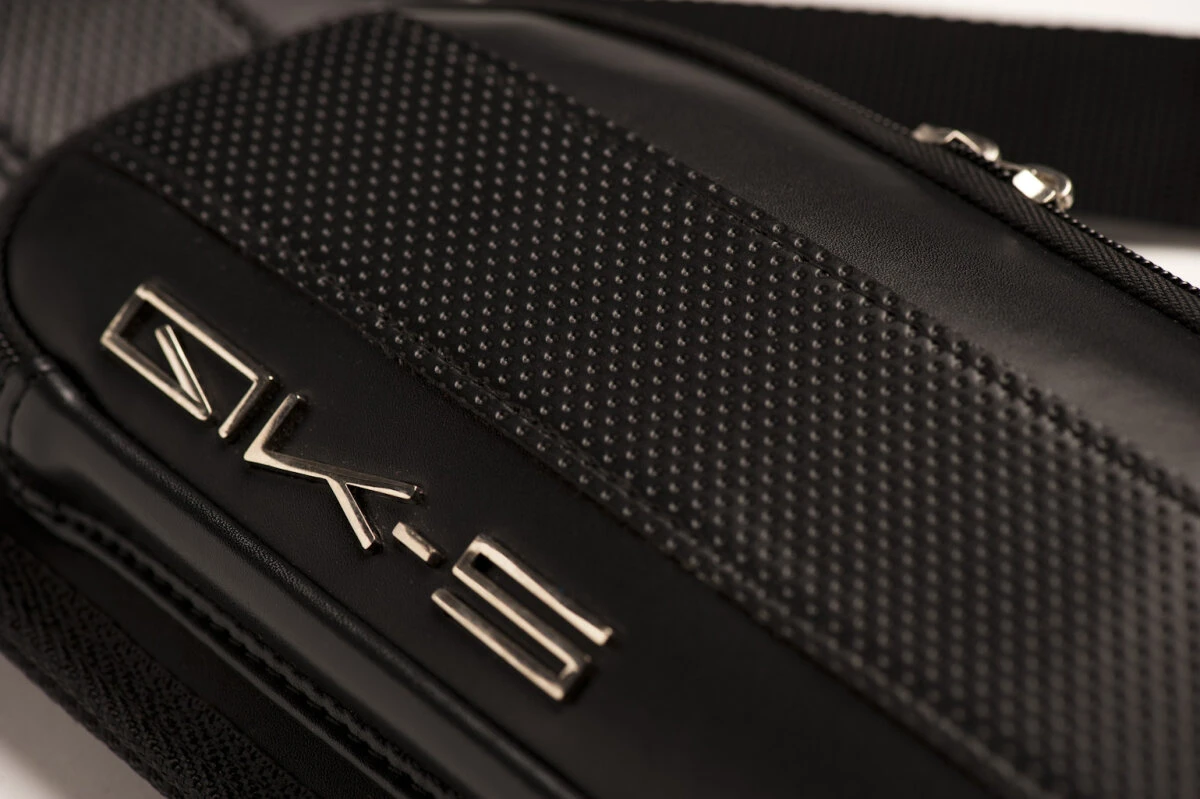 QK-S Billard-Tasche Archer 1/1 Für Pool-Billard-Queues, Aus Vinyl Und Nylon, Mit Schultergurt, Tragegriff Und Seitentasche Für Billardzubehör 3 QK-S Billard-Tasche Archer 1/1 Für Pool-Billard-Queues, Aus Vinyl Und Nylon, Mit Schultergurt, Tragegriff Und Seitentasche Für Billardzubehör – Bild 3