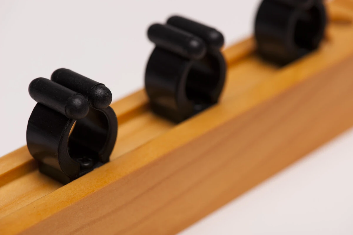 Wandhalterung Für Vier Queues, Holz, Braun 2 Wandhalterung Für Vier Queues, Holz, Braun – Bild 2